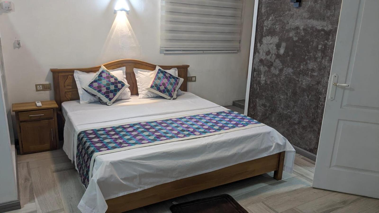 Happy House - Cosy With Private Pool And Walking Distance To *
