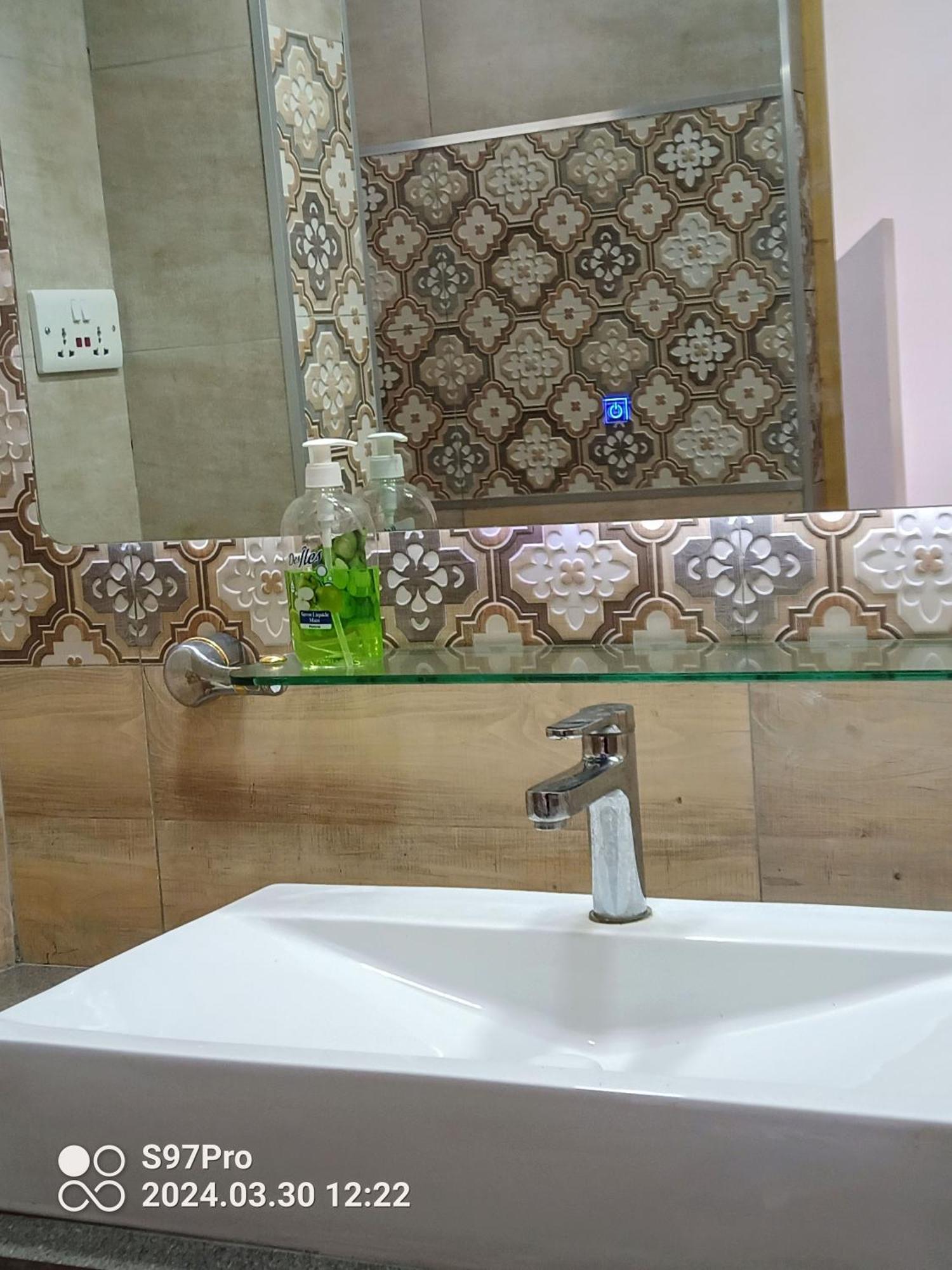 Happy House - Cosy With Private Pool And Walking Distance To Appartement