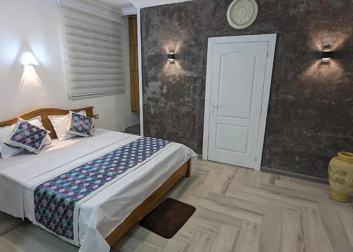 Happy House - Cosy Apartment With Private Pool And Walking Distance To Blue Bay Beach